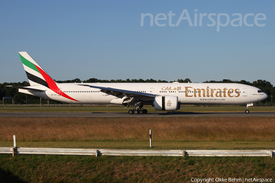 Emirates Boeing 777-31H(ER) (A6-ECI) | Photo 79649