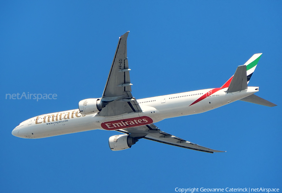 Emirates Boeing 777-31H(ER) (A6-ECI) | Photo 334950