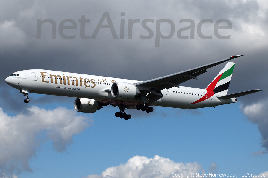 Emirates Boeing 777-31H(ER) (A6-ECI) | Photo 72758