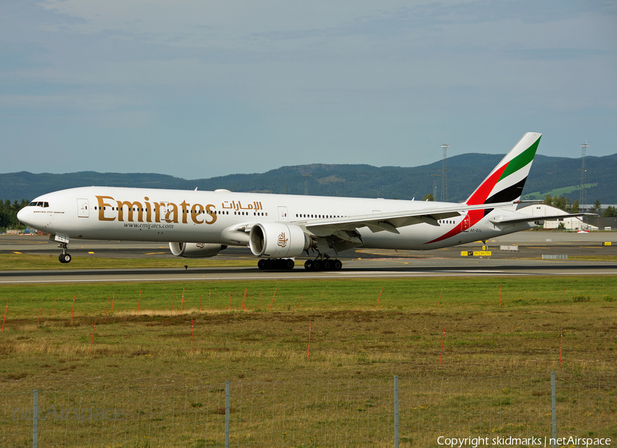 Emirates Boeing 777-36N(ER) (A6-ECL) | Photo 120995