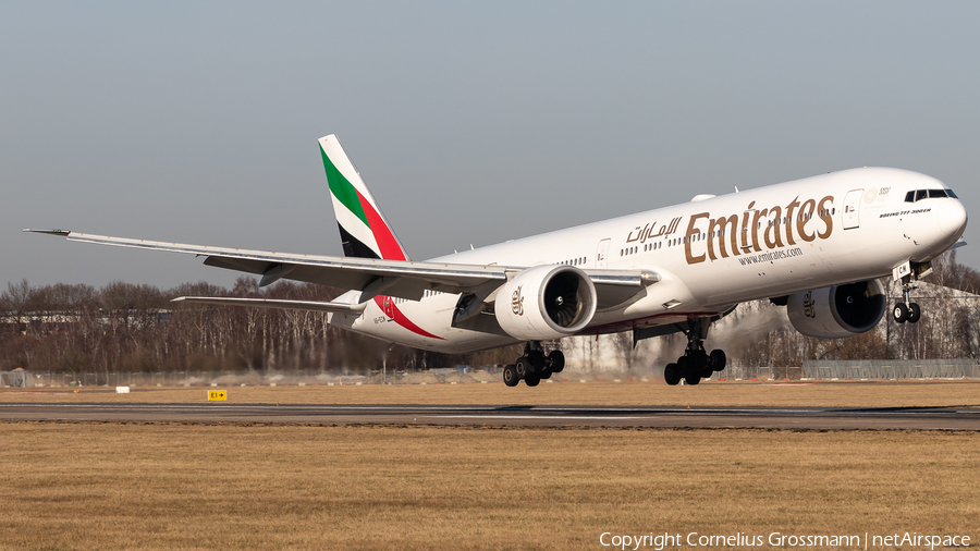 Emirates Boeing 777-36N(ER) (A6-ECM) | Photo 431829