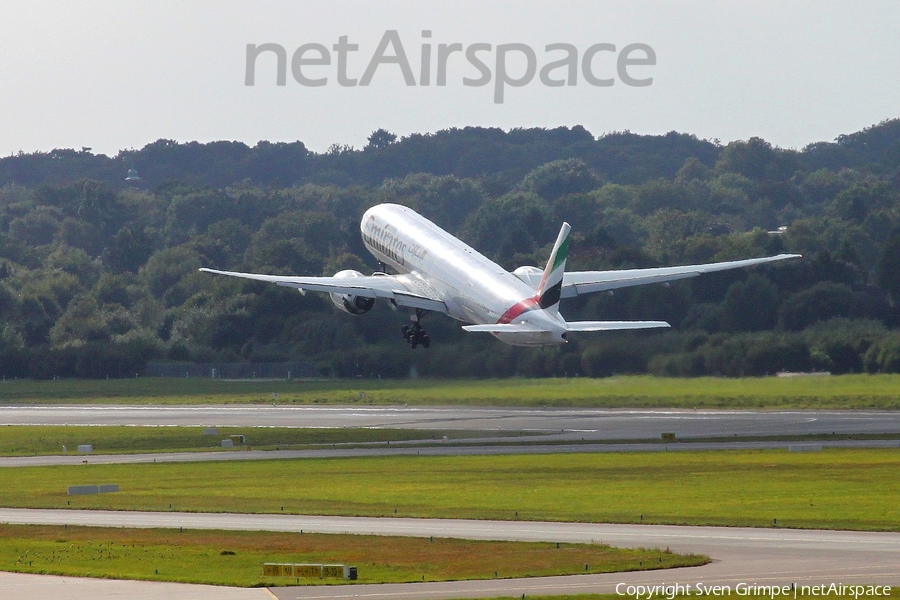 Emirates Boeing 777-36N(ER) (A6-ECN) | Photo 32148