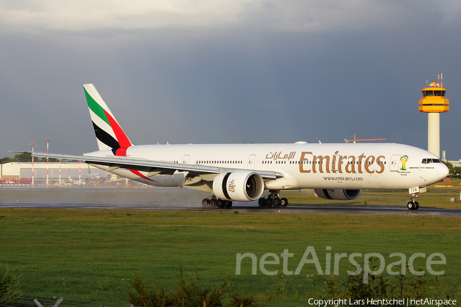 Emirates Boeing 777-36N(ER) (A6-ECQ) | Photo 54689