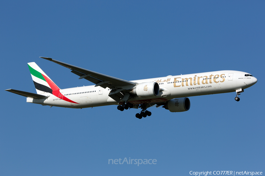 Emirates Boeing 777-31H(ER) (A6-ECS) | Photo 104511