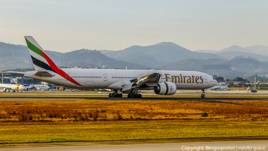 Emirates Boeing 777-31H(ER) (A6-ECS) | Photo 330071