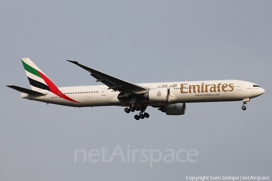 Emirates Boeing 777-31H(ER) (A6-ECS) | Photo 29061