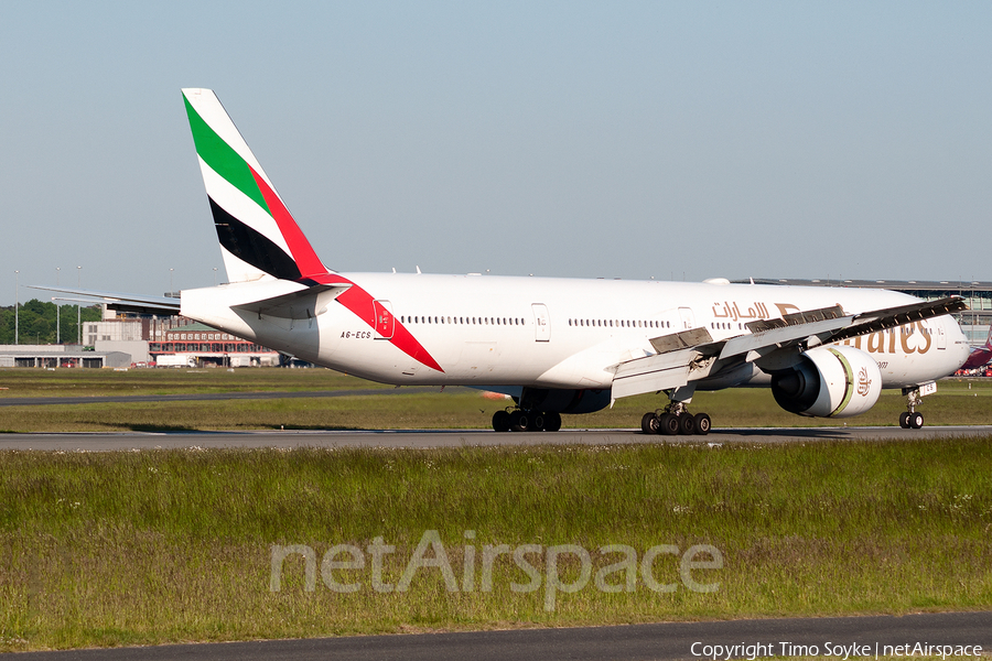 Emirates Boeing 777-31H(ER) (A6-ECS) | Photo 78063