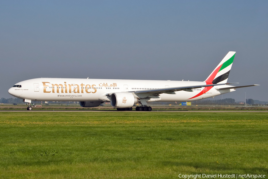 Emirates Boeing 777-31H(ER) (A6-ECU) | Photo 544939