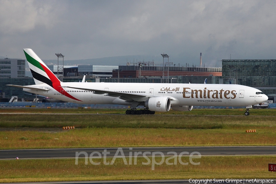 Emirates Boeing 777-31H(ER) (A6-ECU) | Photo 29222
