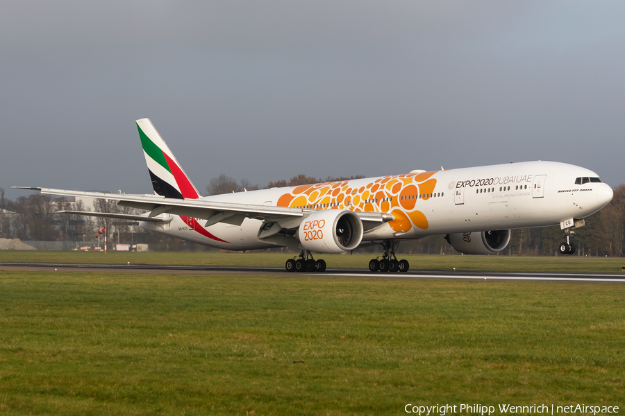 Emirates Boeing 777-31H(ER) (A6-ECU) | Photo 412824