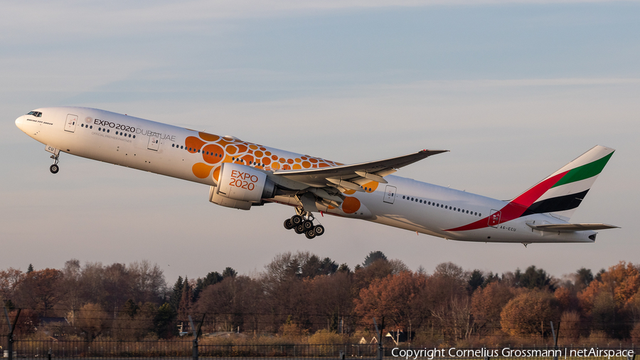 Emirates Boeing 777-31H(ER) (A6-ECU) | Photo 413059