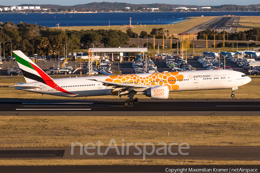 Emirates Boeing 777-31H(ER) (A6-ECU) | Photo 390977