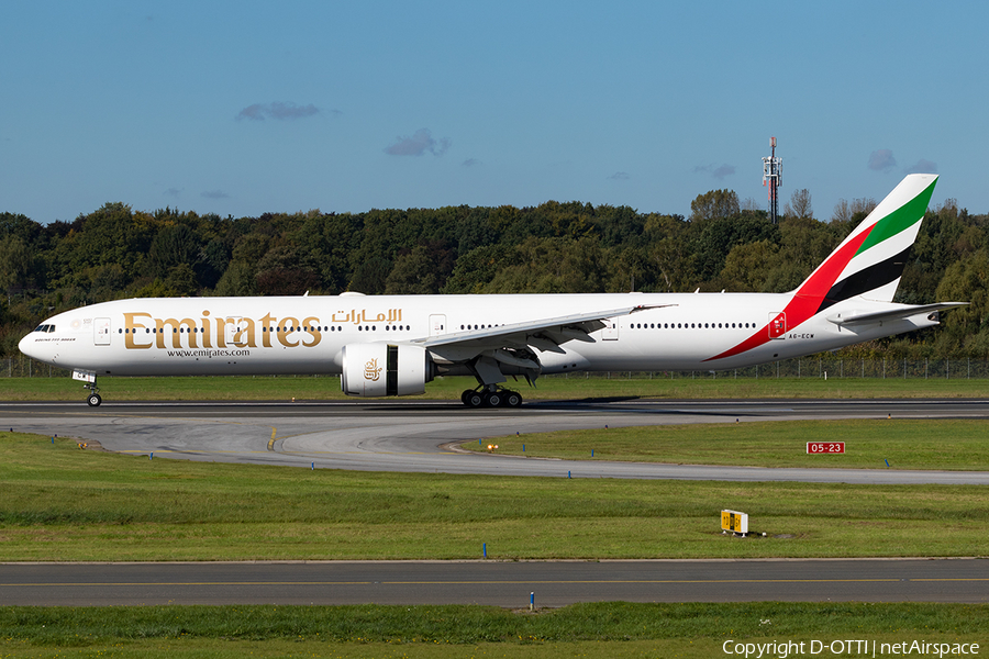 Emirates Boeing 777-31H(ER) (A6-ECW) | Photo 190911