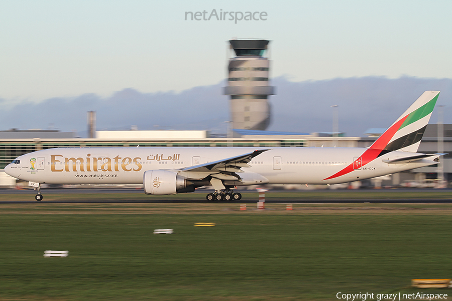 Emirates Boeing 777-31H(ER) (A6-ECX) | Photo 50760