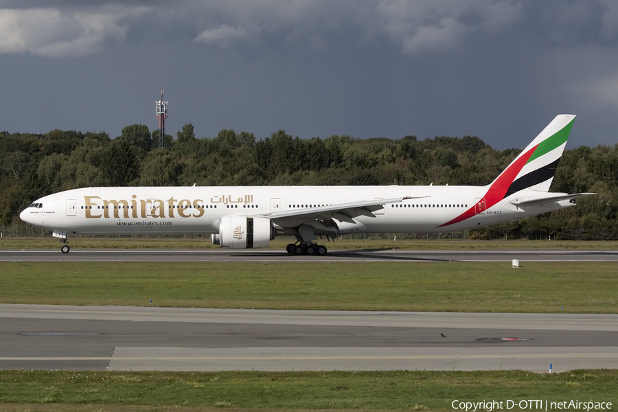 Emirates Boeing 777-31H(ER) (A6-ECX) | Photo 417746