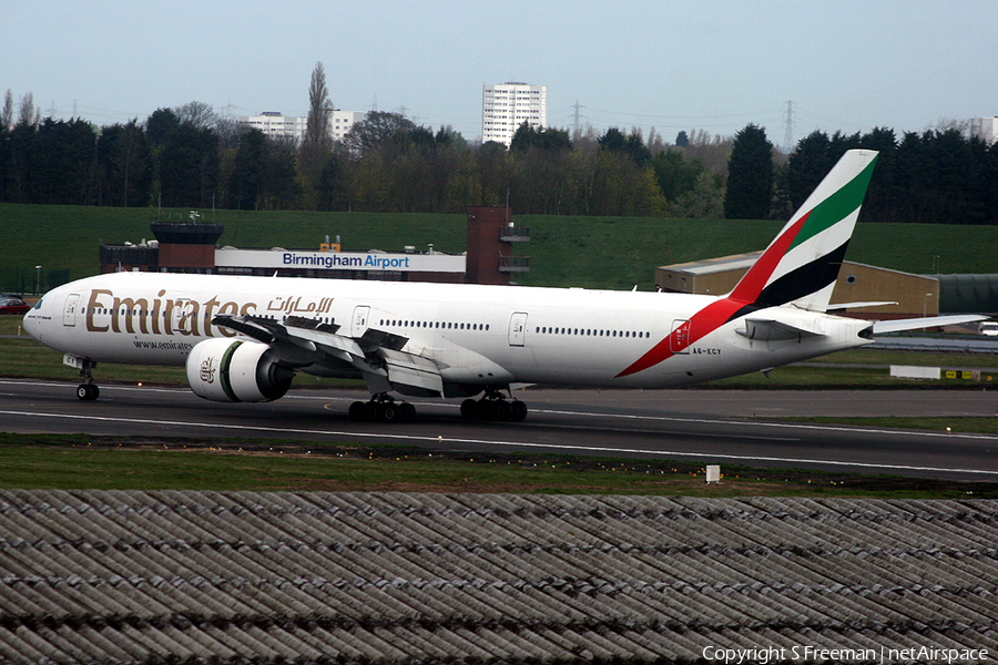 Emirates Boeing 777-31H(ER) (A6-ECY) | Photo 47987