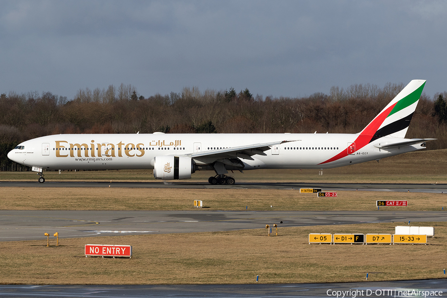 Emirates Boeing 777-31H(ER) (A6-ECY) | Photo 146845