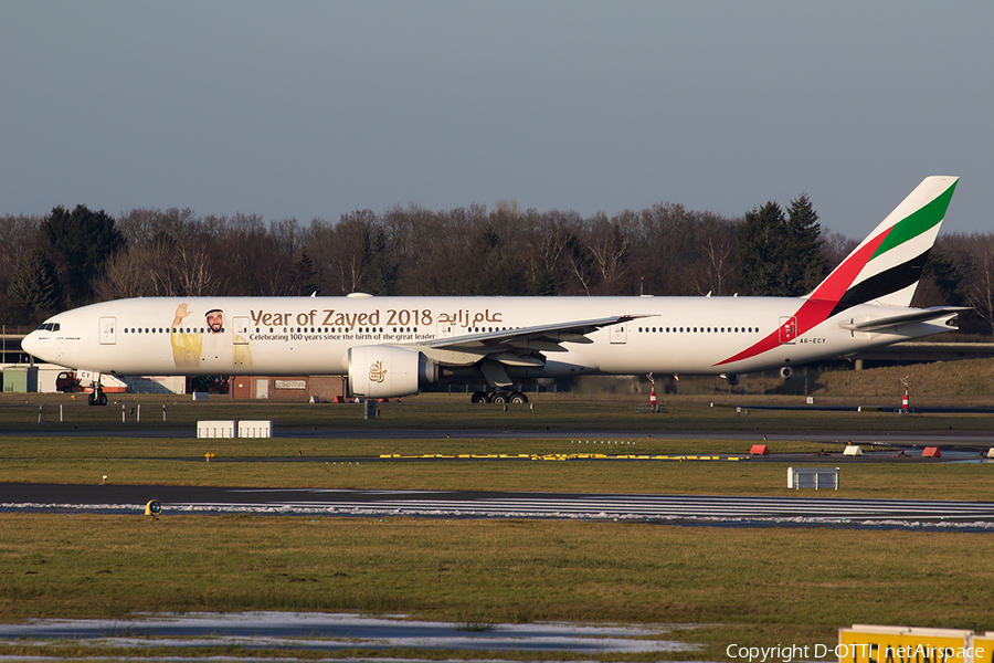 Emirates Boeing 777-31H(ER) (A6-ECY) | Photo 220184