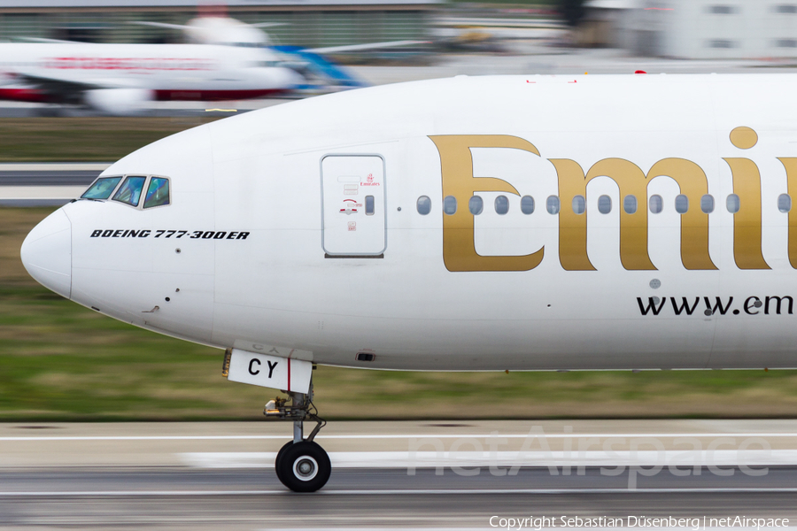 Emirates Boeing 777-31H(ER) (A6-ECY) | Photo 122829