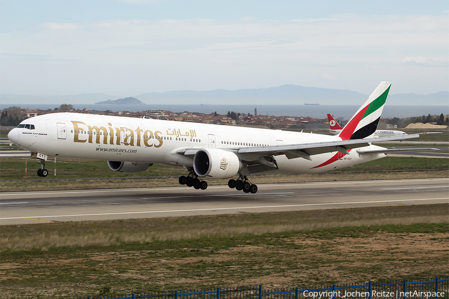 Emirates Boeing 777-31H(ER) (A6-ECY) | Photo 73159
