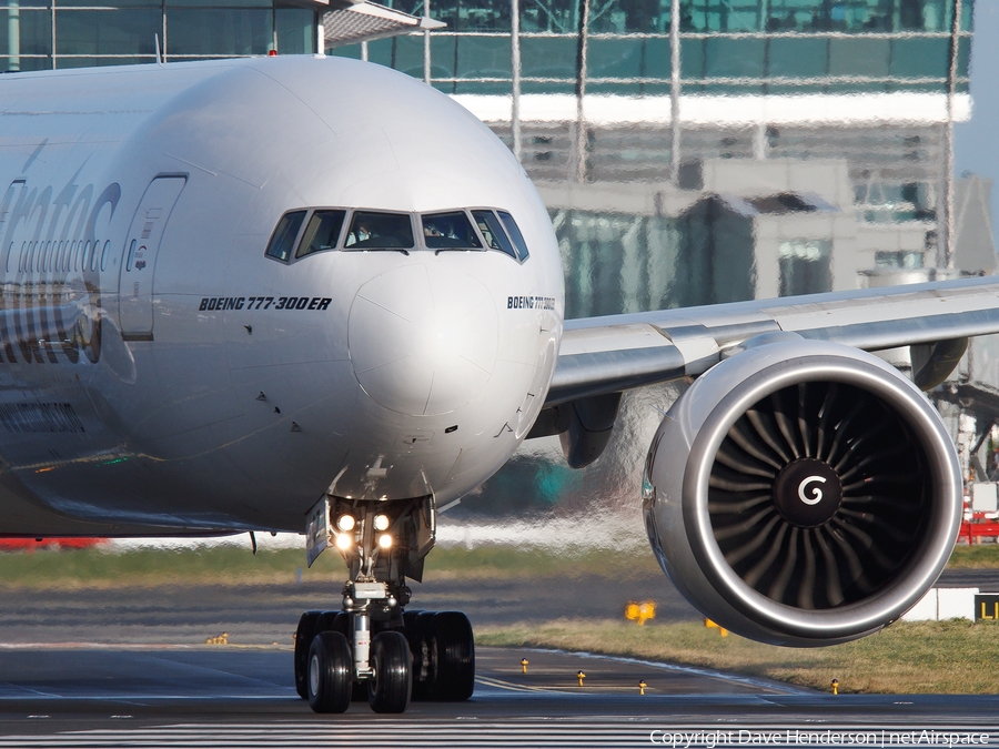 Emirates Boeing 777-31H(ER) (A6-ECZ) | Photo 17533