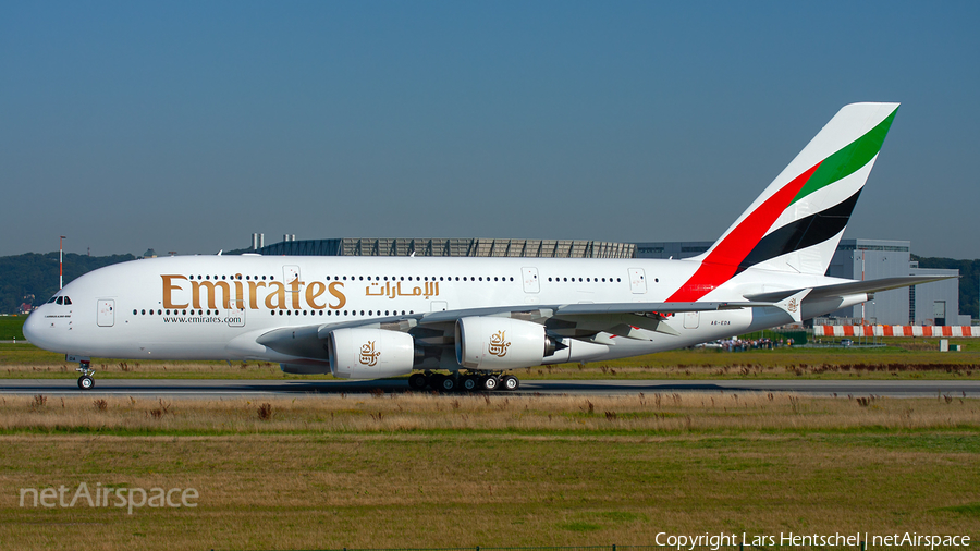 Emirates Airbus A380-861 (A6-EDA) | Photo 415780
