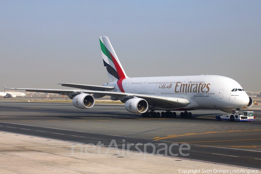 Emirates Airbus A380-861 (A6-EDD) | Photo 134115