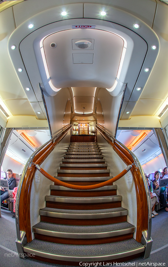 Emirates Airbus A380-861 (A6-EDE) | Photo 444665