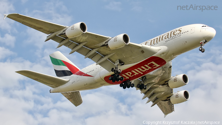 Emirates Airbus A380-861 (A6-EDH) | Photo 151745