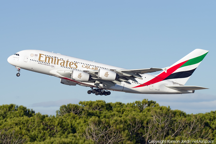 Emirates Airbus A380-861 (A6-EDJ) | Photo 206376