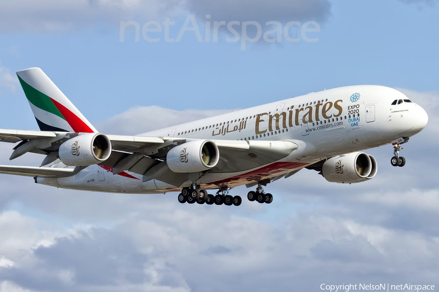 Emirates Airbus A380-861 (A6-EDK) | Photo 555932