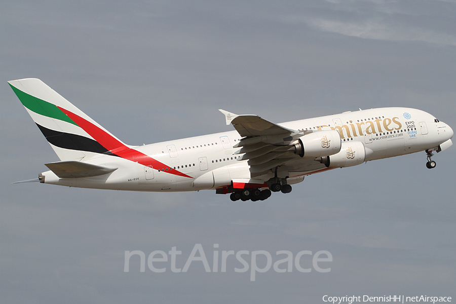 Emirates Airbus A380-861 (A6-EDK) | Photo 384553
