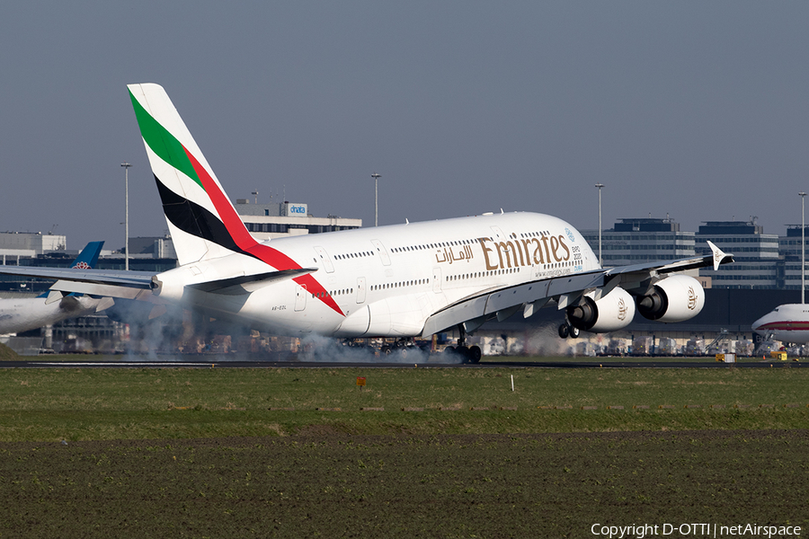 Emirates Airbus A380-861 (A6-EDL) | Photo 527208