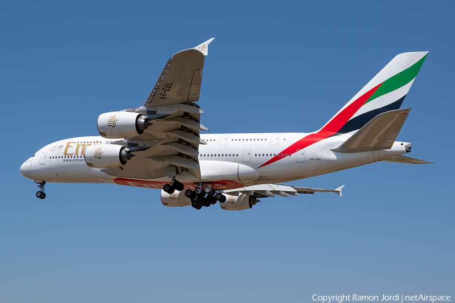 Emirates Airbus A380-861 (A6-EDL) | Photo 335778