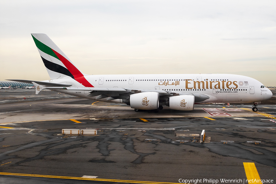 Emirates Airbus A380-861 (A6-EDQ) | Photo 370908