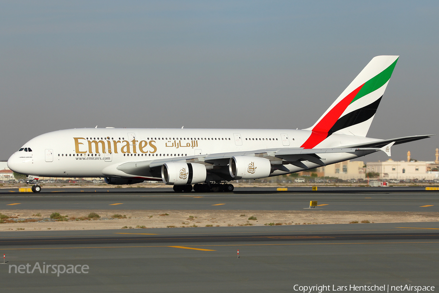 Emirates Airbus A380-861 (A6-EDQ) | Photo 396508
