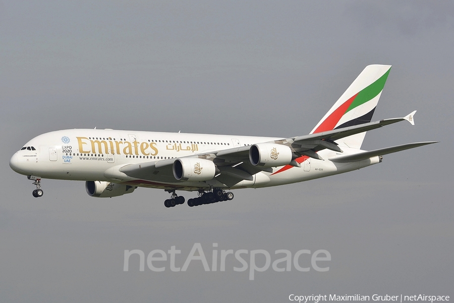 Emirates Airbus A380-861 (A6-EDQ) | Photo 112279