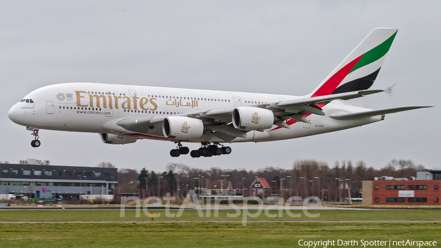 Emirates Airbus A380-841 (A6-EDR) | Photo 355690