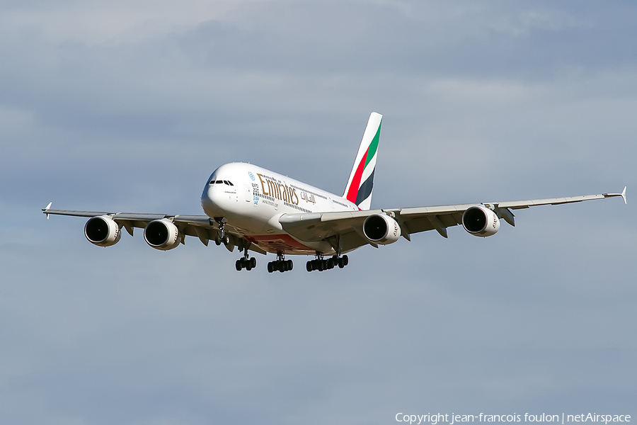Emirates Airbus A380-861 (A6-EDS) | Photo 156050