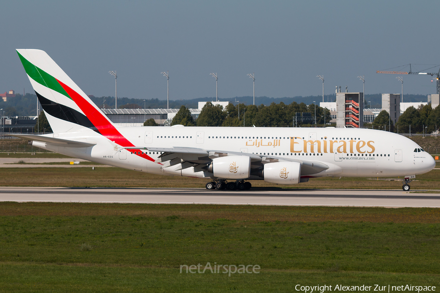 Emirates Airbus A380-861 (A6-EDS) | Photo 641873