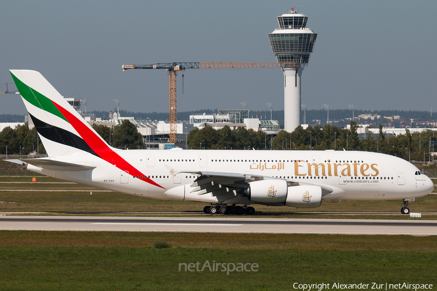 Emirates Airbus A380-861 (A6-EDS) | Photo 641874