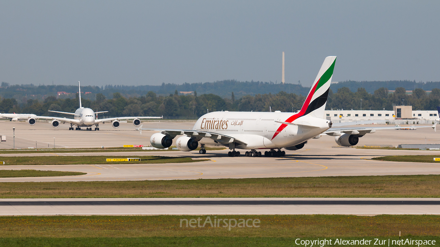 Emirates Airbus A380-861 (A6-EDS) | Photo 641875