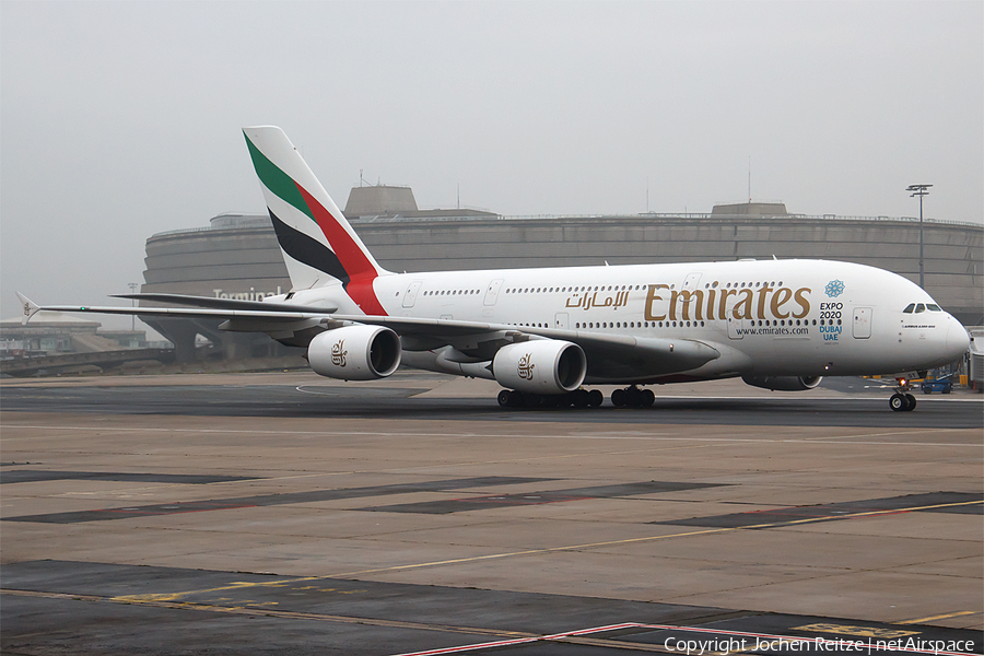 Emirates Airbus A380-861 (A6-EDT) | Photo 89052