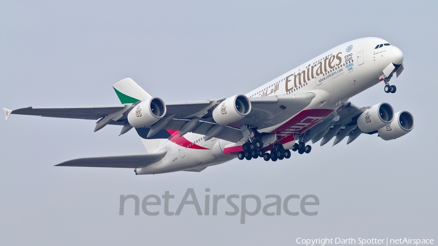 Emirates Airbus A380-861 (A6-EDV) | Photo 181401