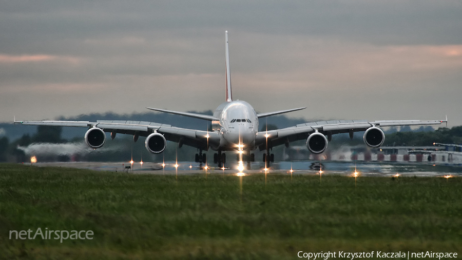 Emirates Airbus A380-861 (A6-EDW) | Photo 36171