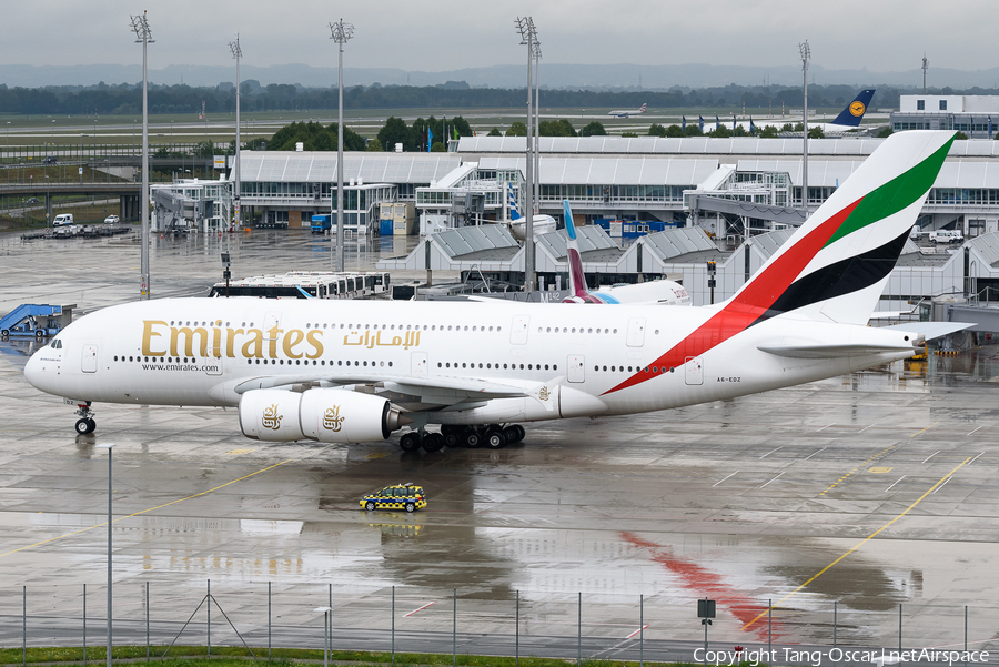 Emirates Airbus A380-861 (A6-EDZ) | Photo 545558