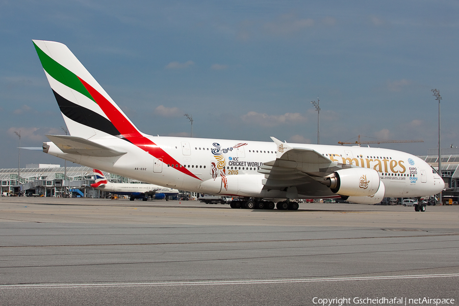 Emirates Airbus A380-861 (A6-EDZ) | Photo 75381
