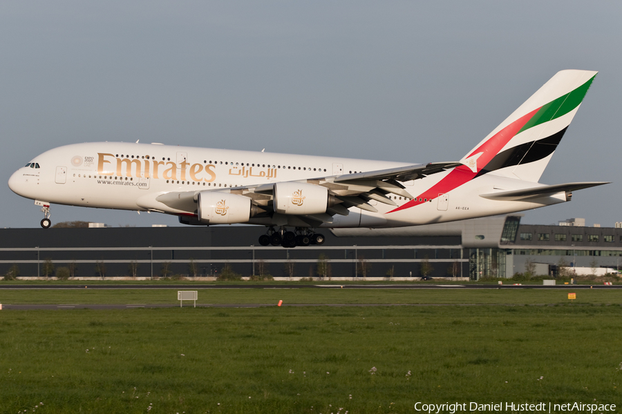 Emirates Airbus A380-861 (A6-EEA) | Photo 426084