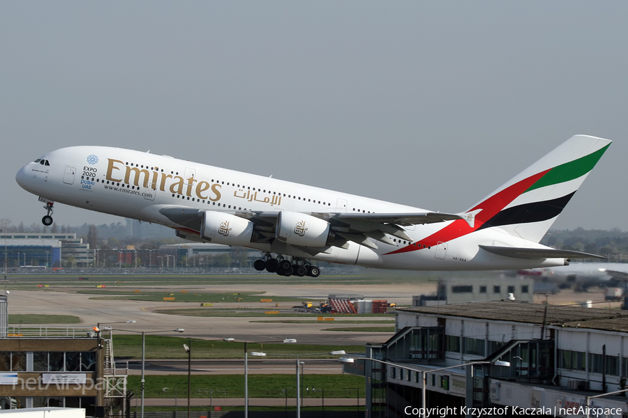 Emirates Airbus A380-861 (A6-EEA) | Photo 25537
