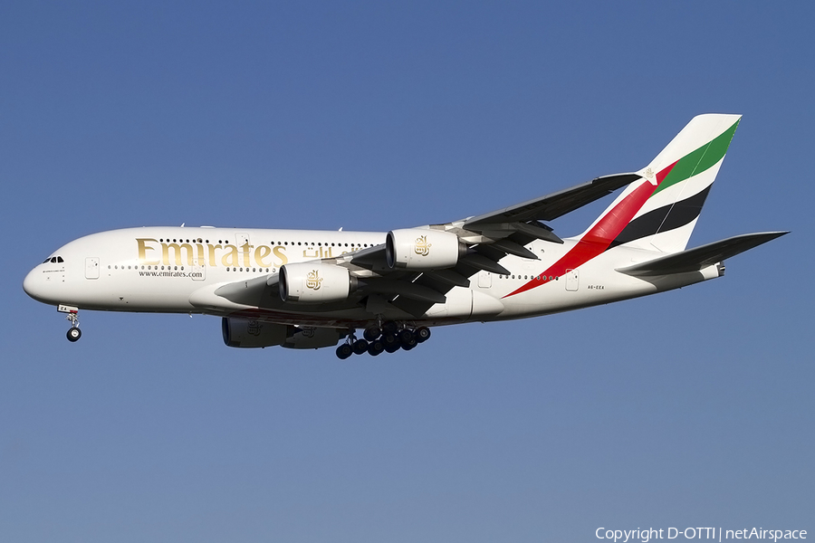 Emirates Airbus A380-861 (A6-EEA) | Photo 400751